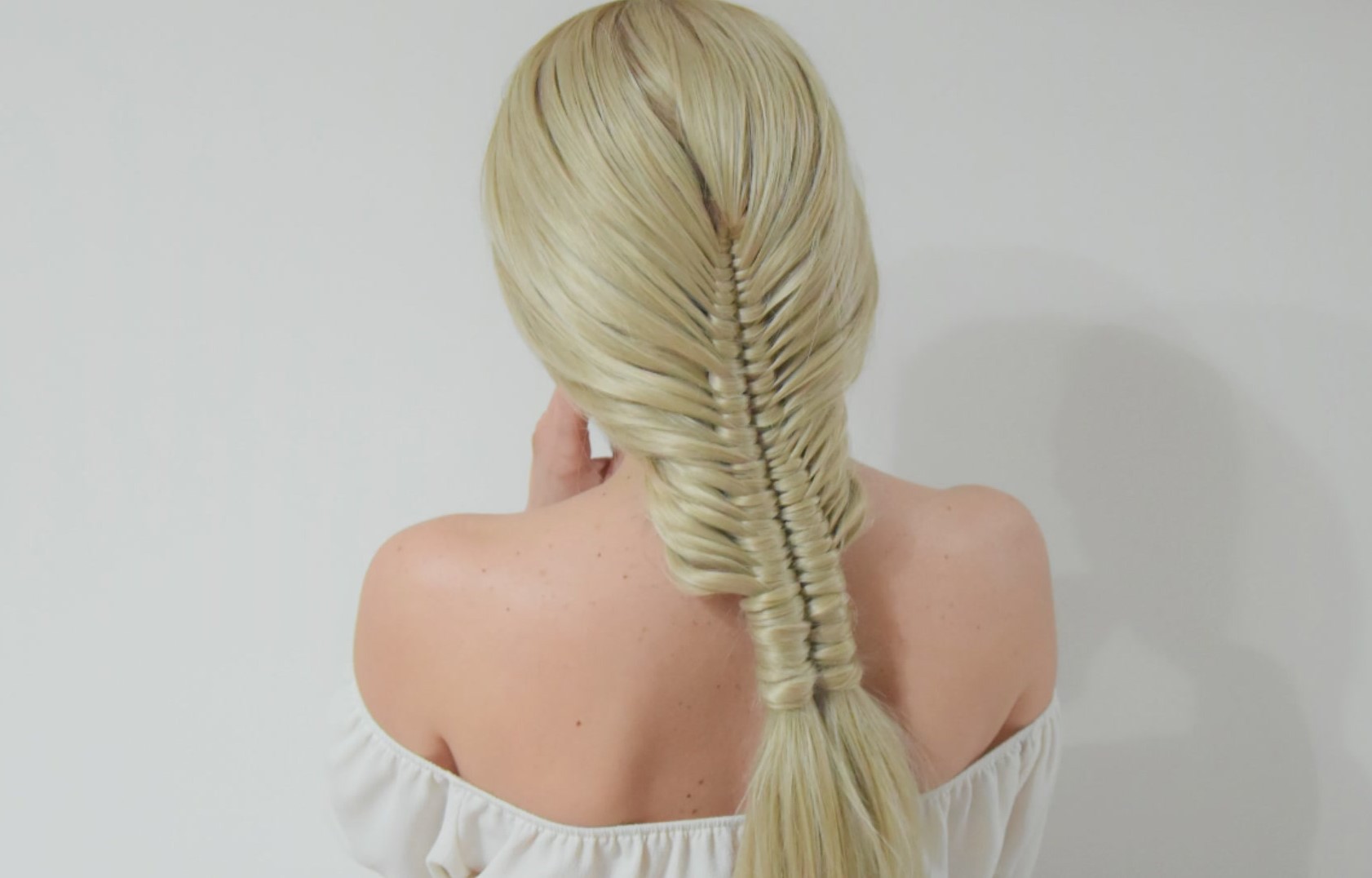 Easy Ponytail Infinity braid